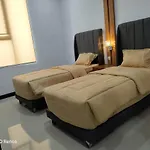 City Hotel
