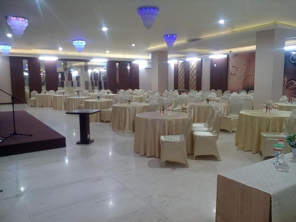 City Hotel Hotel