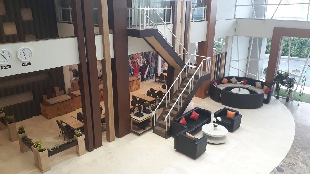 City Hotel Hotel