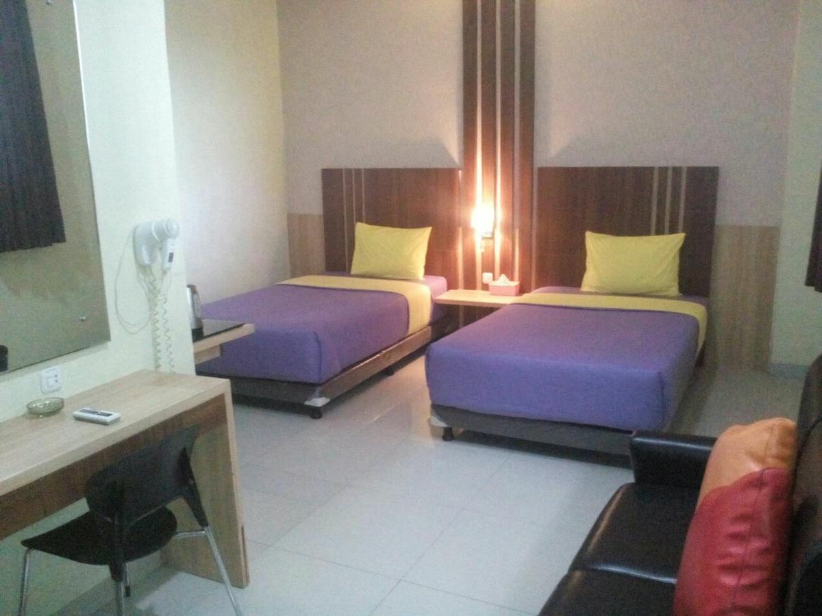 City Hotel